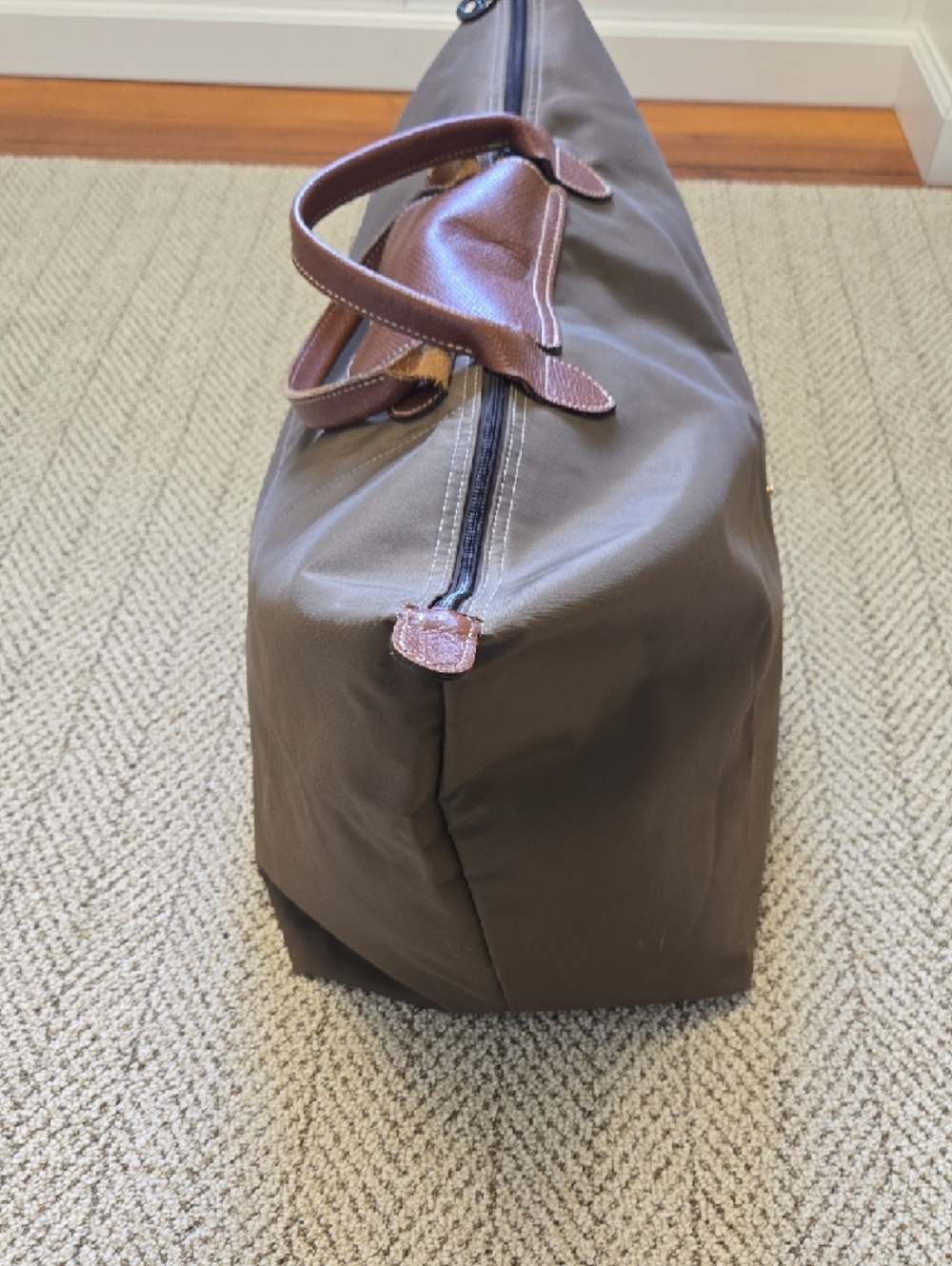 LONGCHAMP Le Pliage L Model Depose Nylon Tote Bag with Leather Trim - Picture 4 of 14